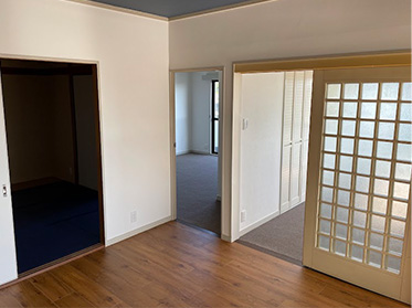 お部屋を全面リフォーム01